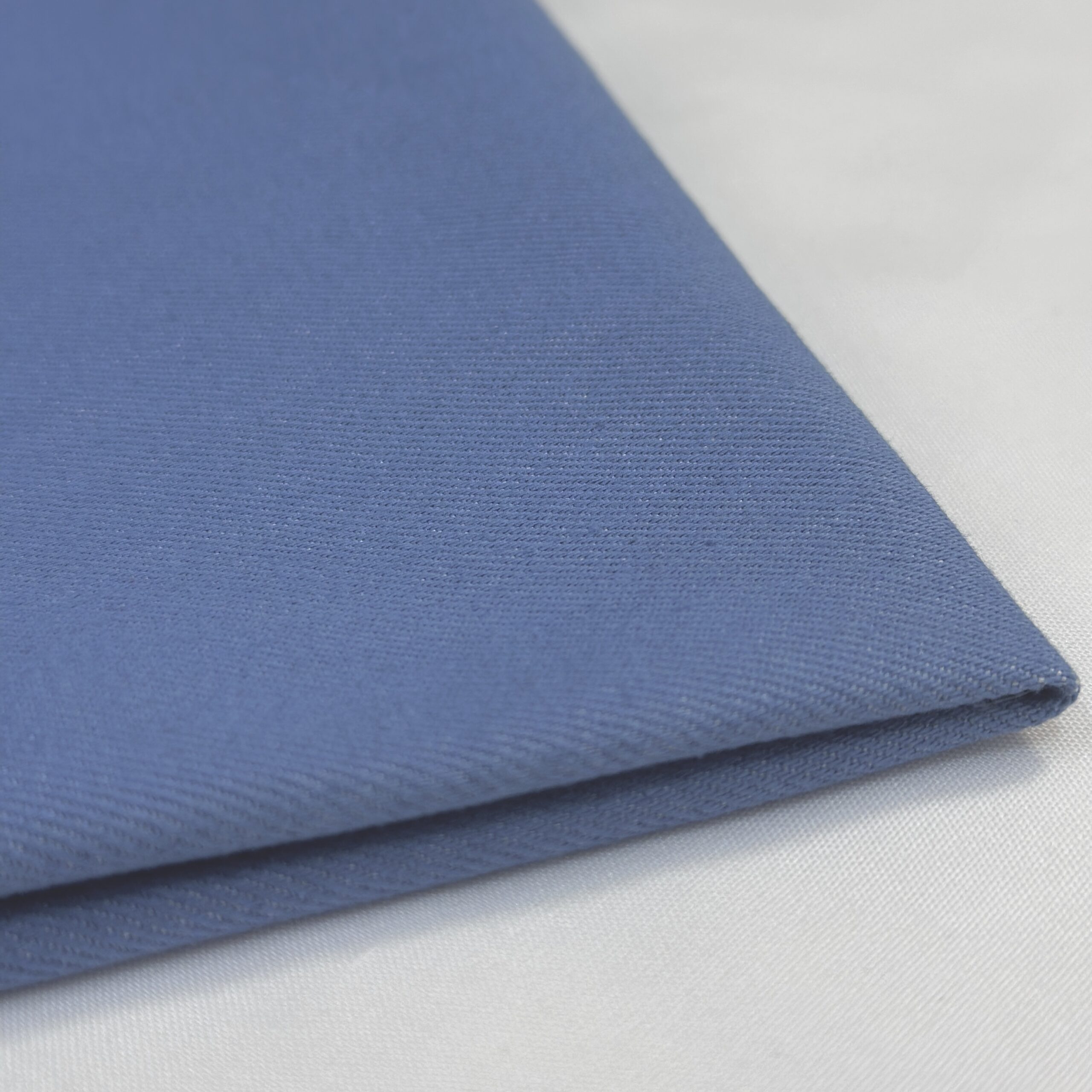 DA08C8E2-28CE-4A20-8961-4B5B67E7DB61 جین پنبه ای ساده ۲۴